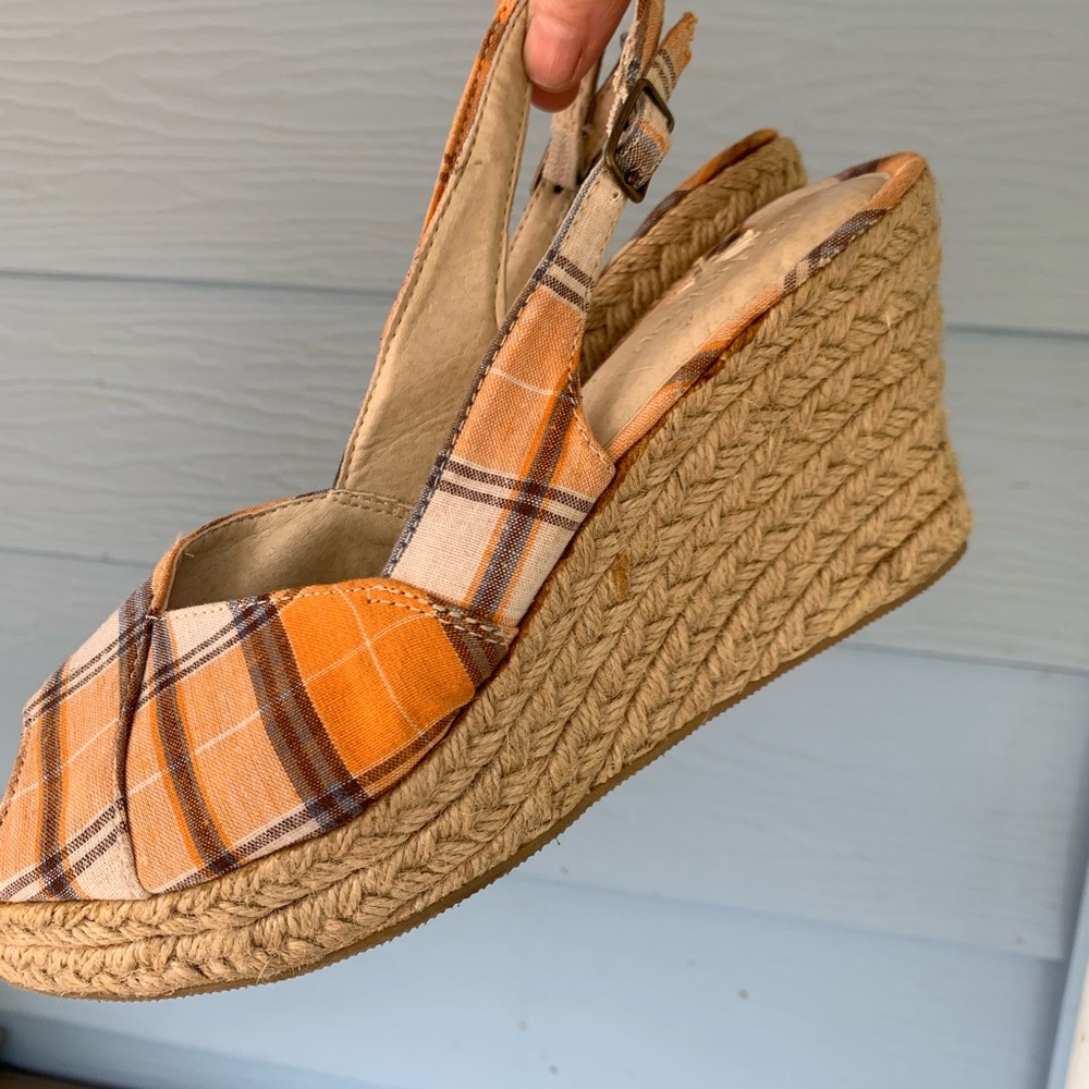 🌹4/$30 LE CHATEAU plaid espadrilles